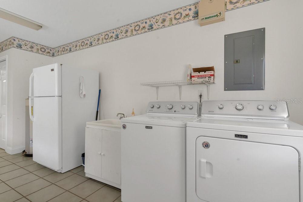 SUN OAKS - Residential