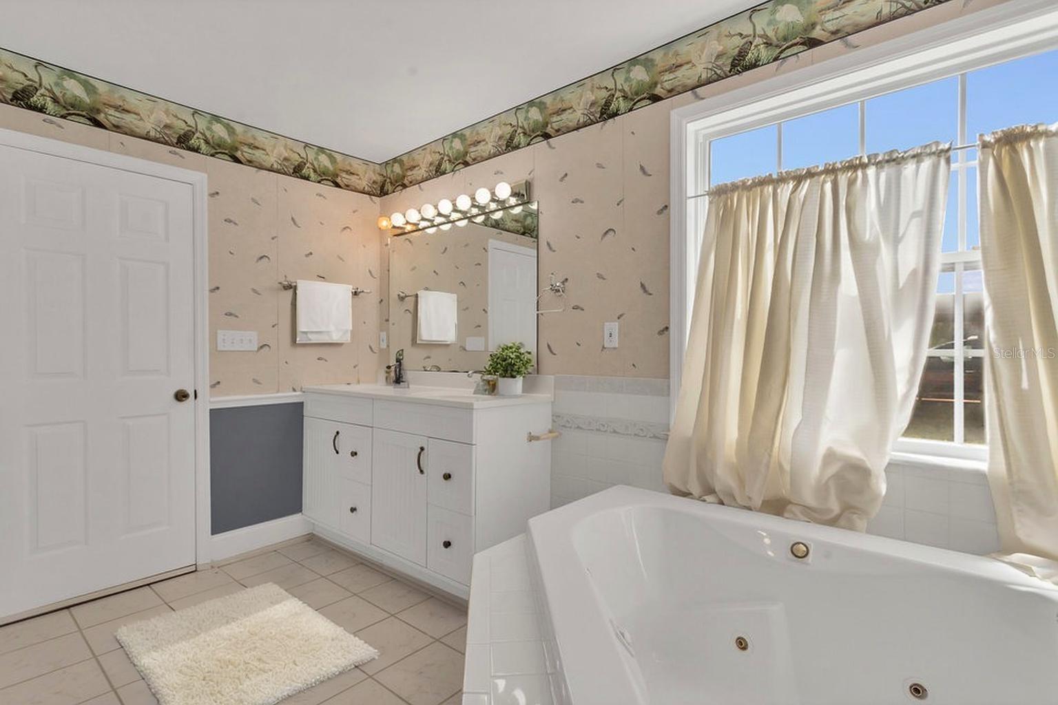 SUN OAKS - Residential