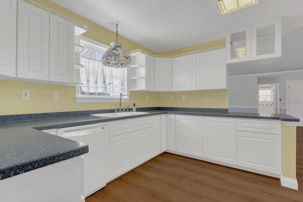 SUN OAKS - Residential