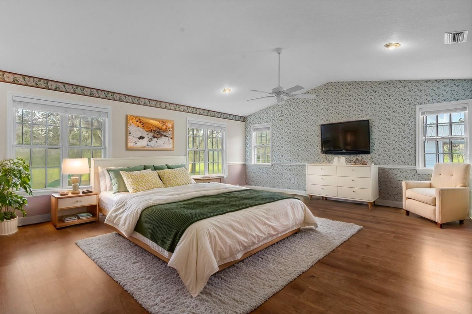 SUN OAKS - Residential