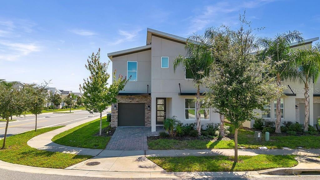 Photo of 9255 Sommerset Hills Drive, Davenport, FL 33896 (MLS # O6442586)