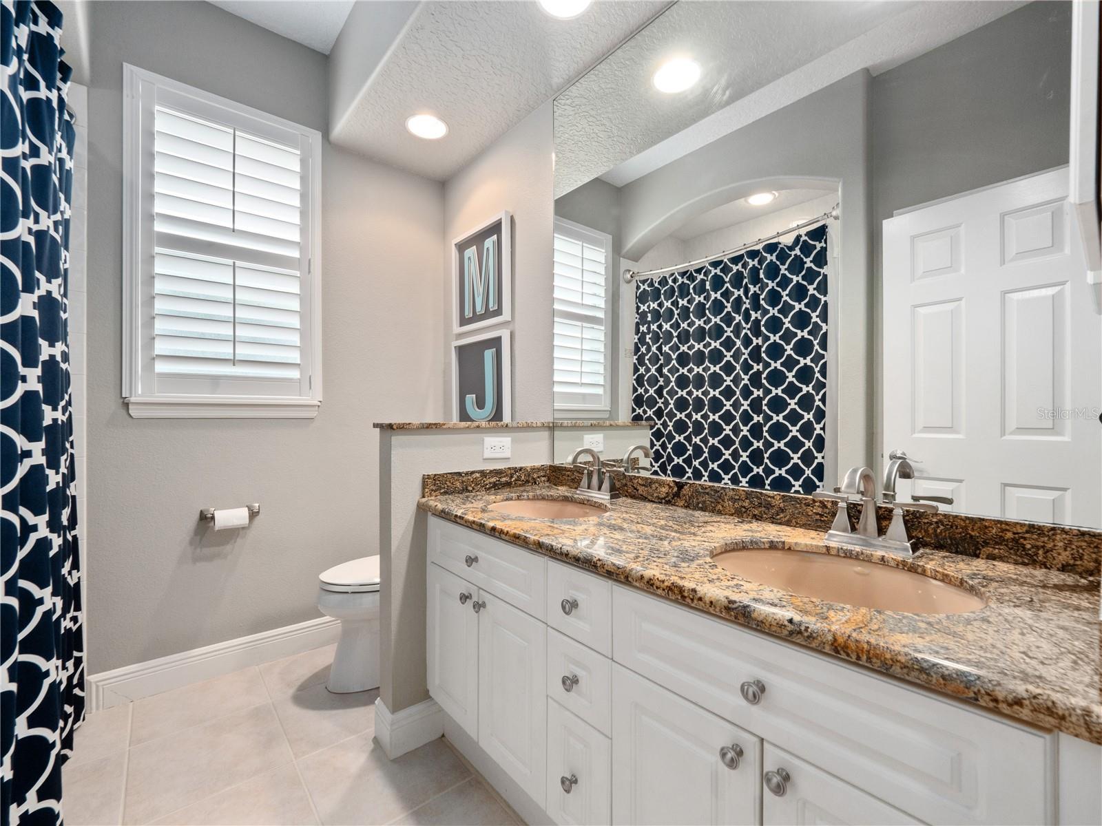 ALAQUA LAKES PH 2 - Residential