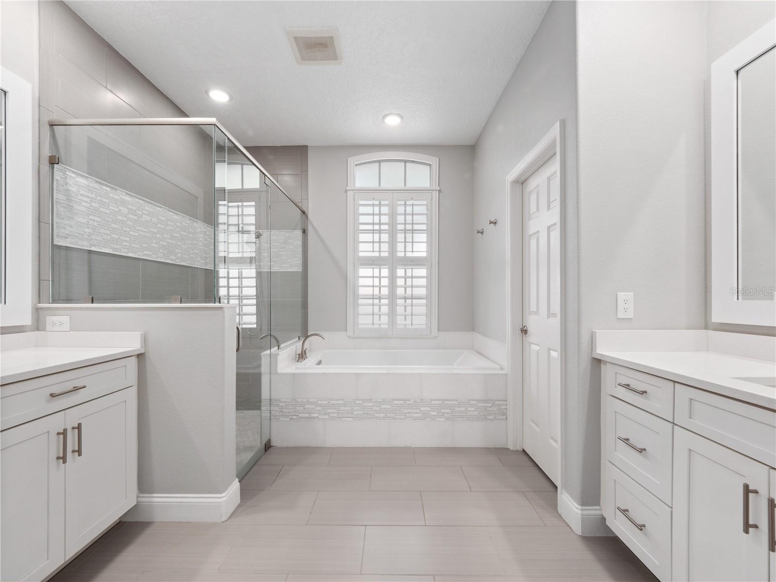 ALAQUA LAKES PH 2 - Residential