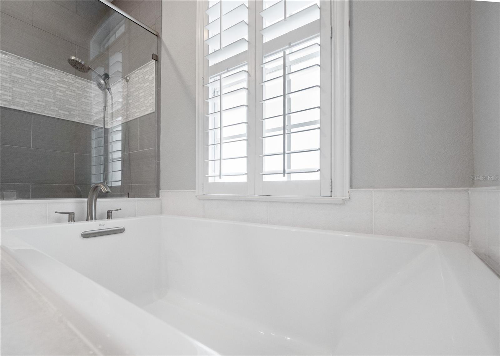 ALAQUA LAKES PH 2 - Residential