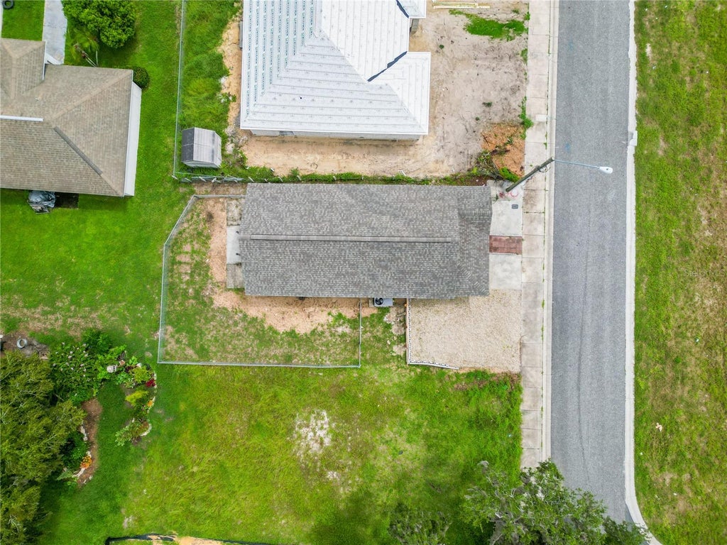Photo of 904 Washington Street, Leesburg, FL 34748 (MLS # O6434922)