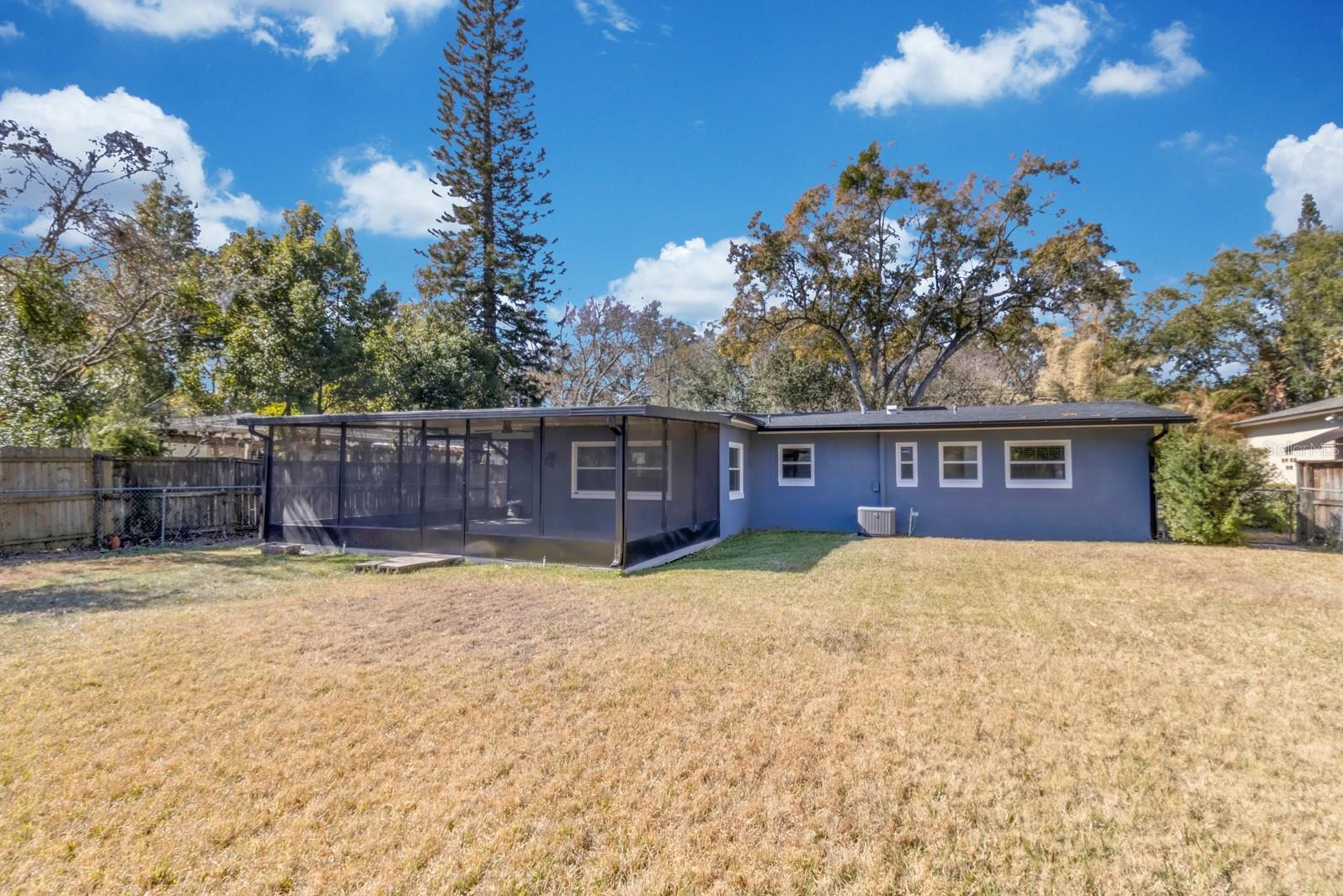 ACREAGE - Residential