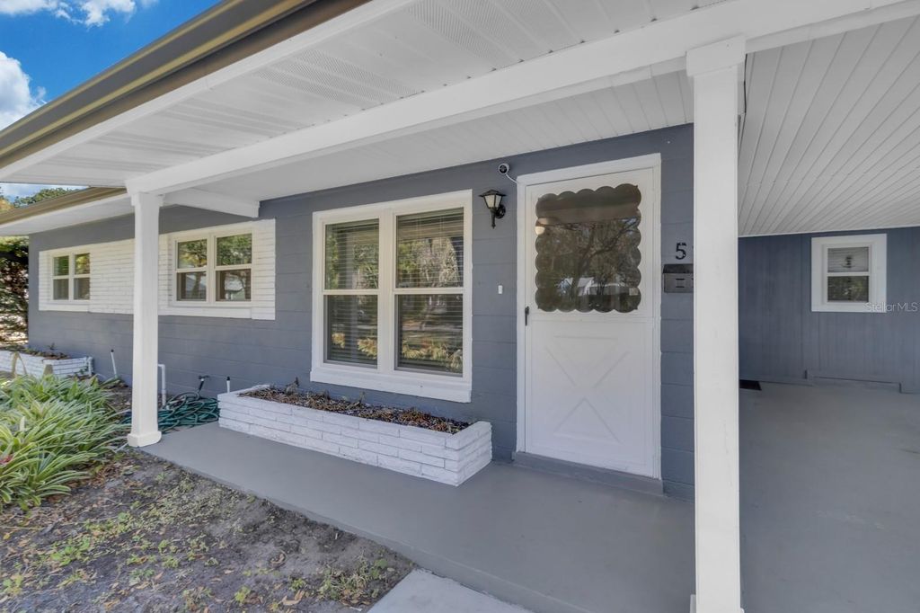 Photo of 515 Altaloma Avenue, Orlando, FL 32803 (MLS # O6381625)