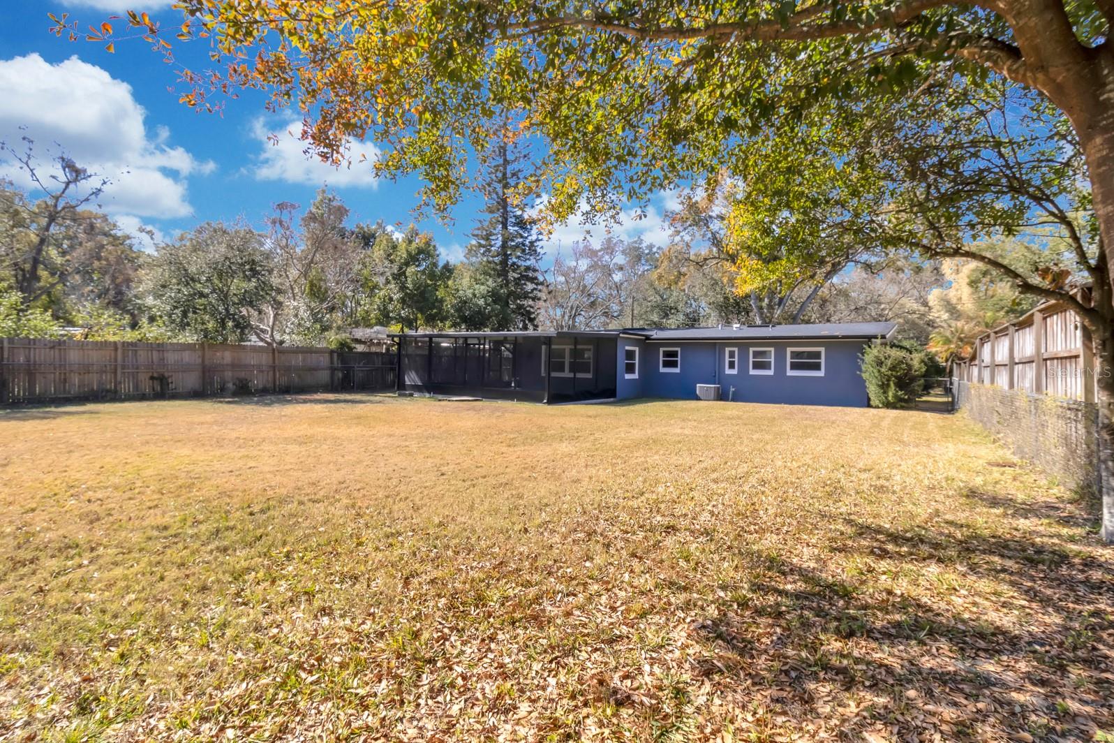 ACREAGE - Residential