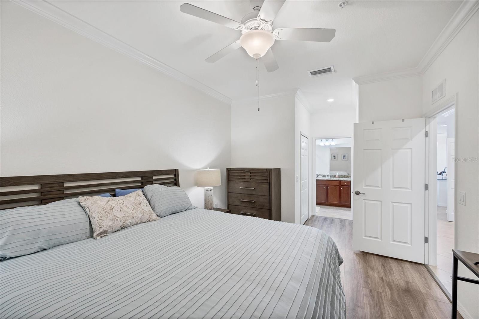 LAKEWOOD NATIONAL - Residential