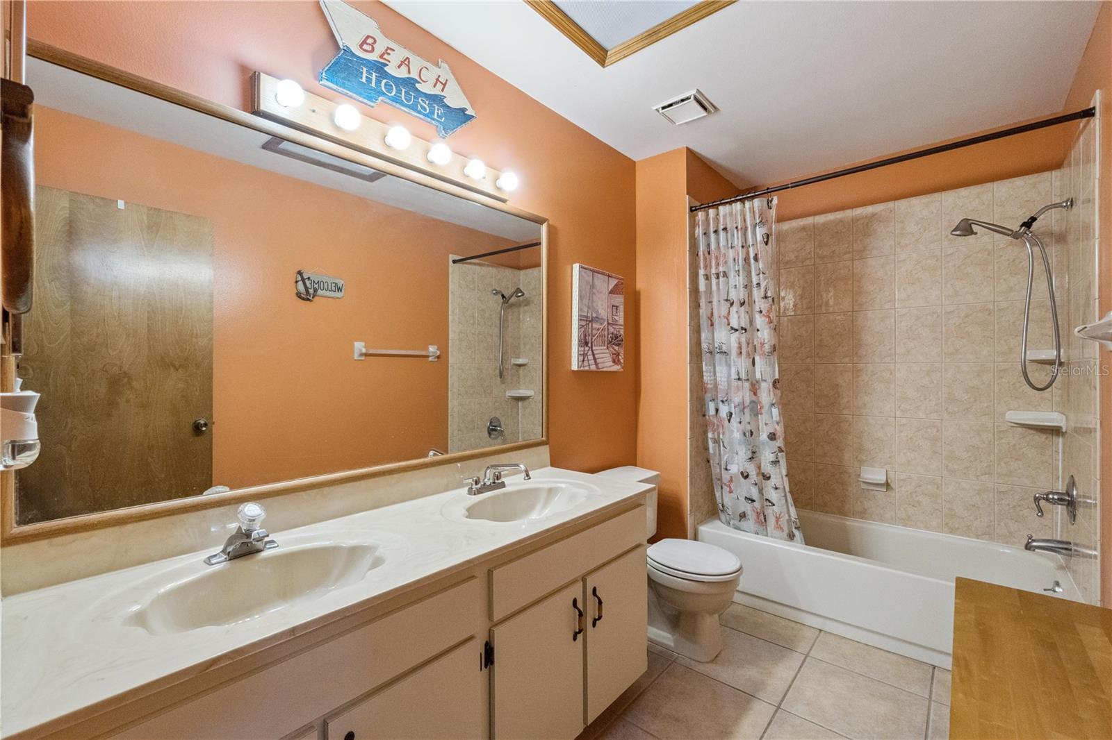 PLEASANT HILL LAKES UNIT 8 - Residential