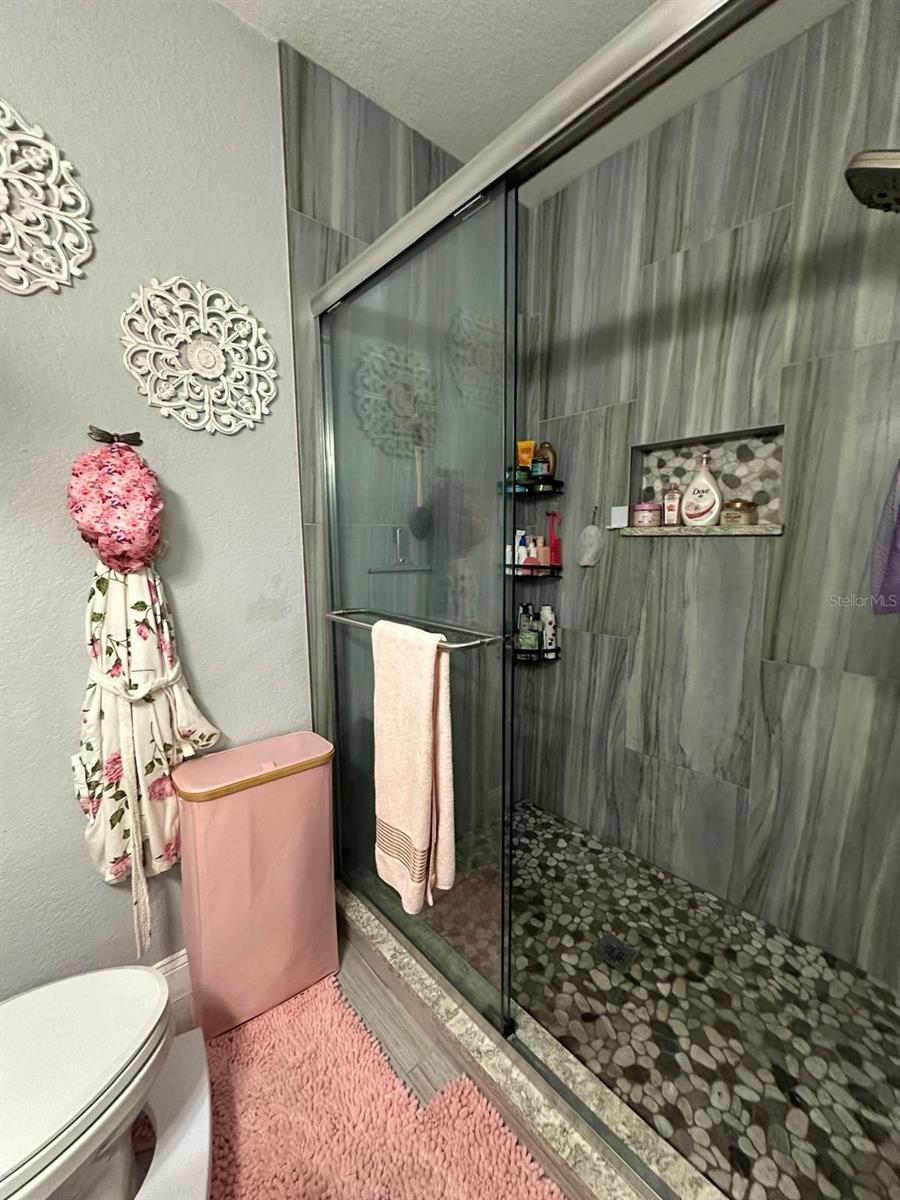 CRESCENT PLACE AT LAKE LOTUS CONDO - Residential