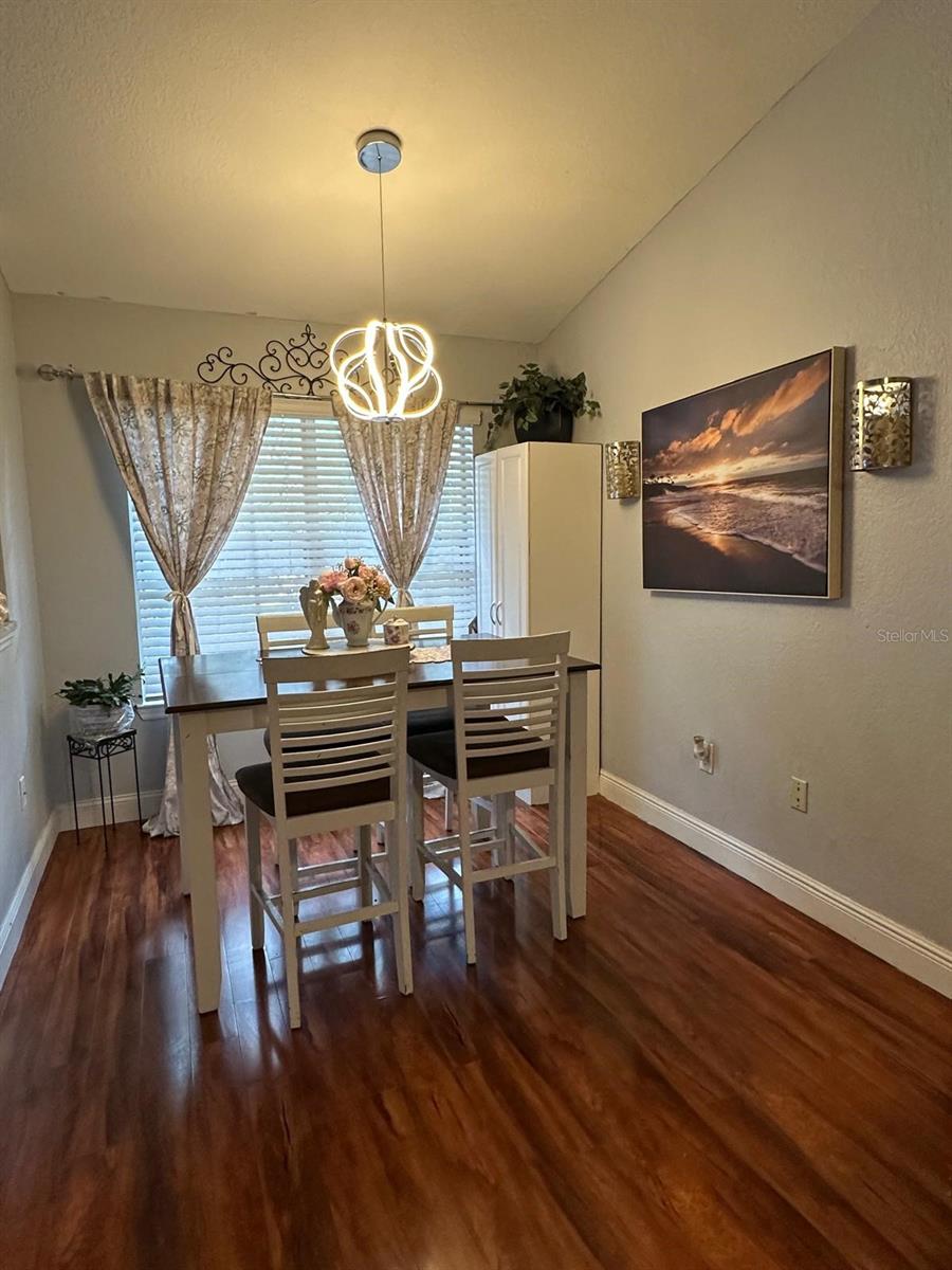 CRESCENT PLACE AT LAKE LOTUS CONDO - Residential