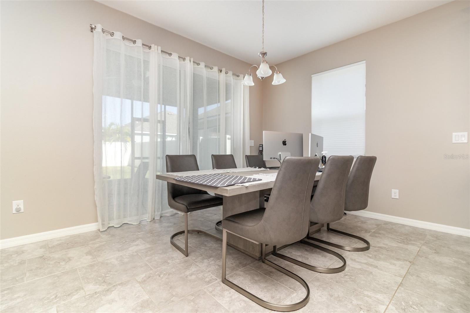 TAPESTRY PH 5 - Residential