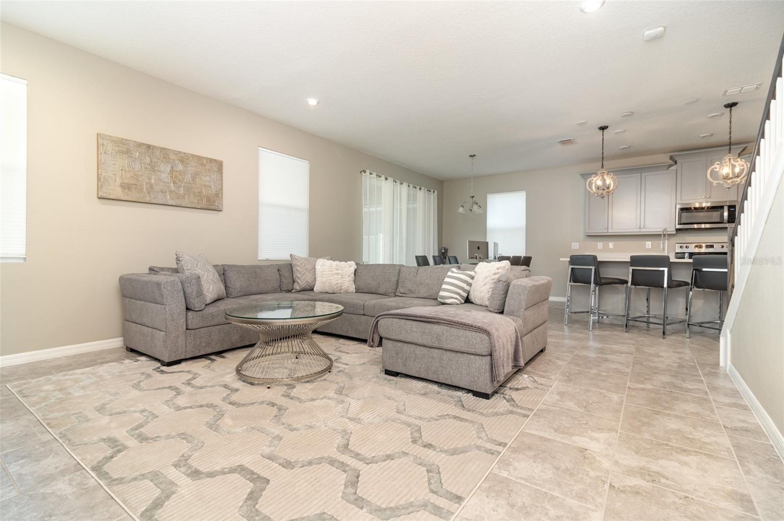 TAPESTRY PH 5 - Residential