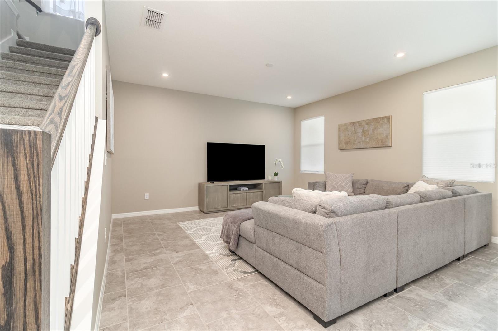 TAPESTRY PH 5 - Residential