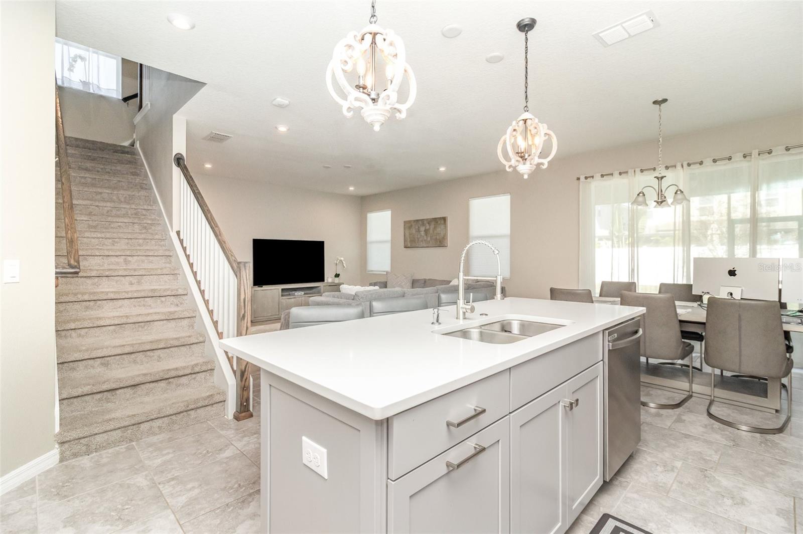 TAPESTRY PH 5 - Residential