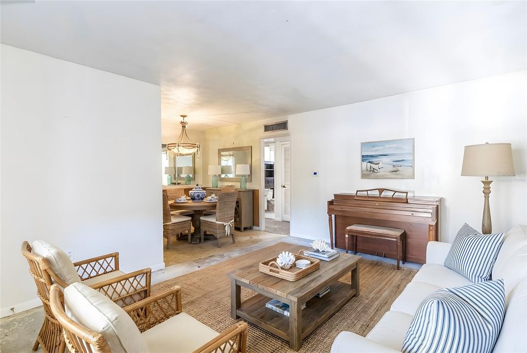 Photo of 3718 Mckay Avenue #203, Tampa, FL 33609 (MLS # L4959064)