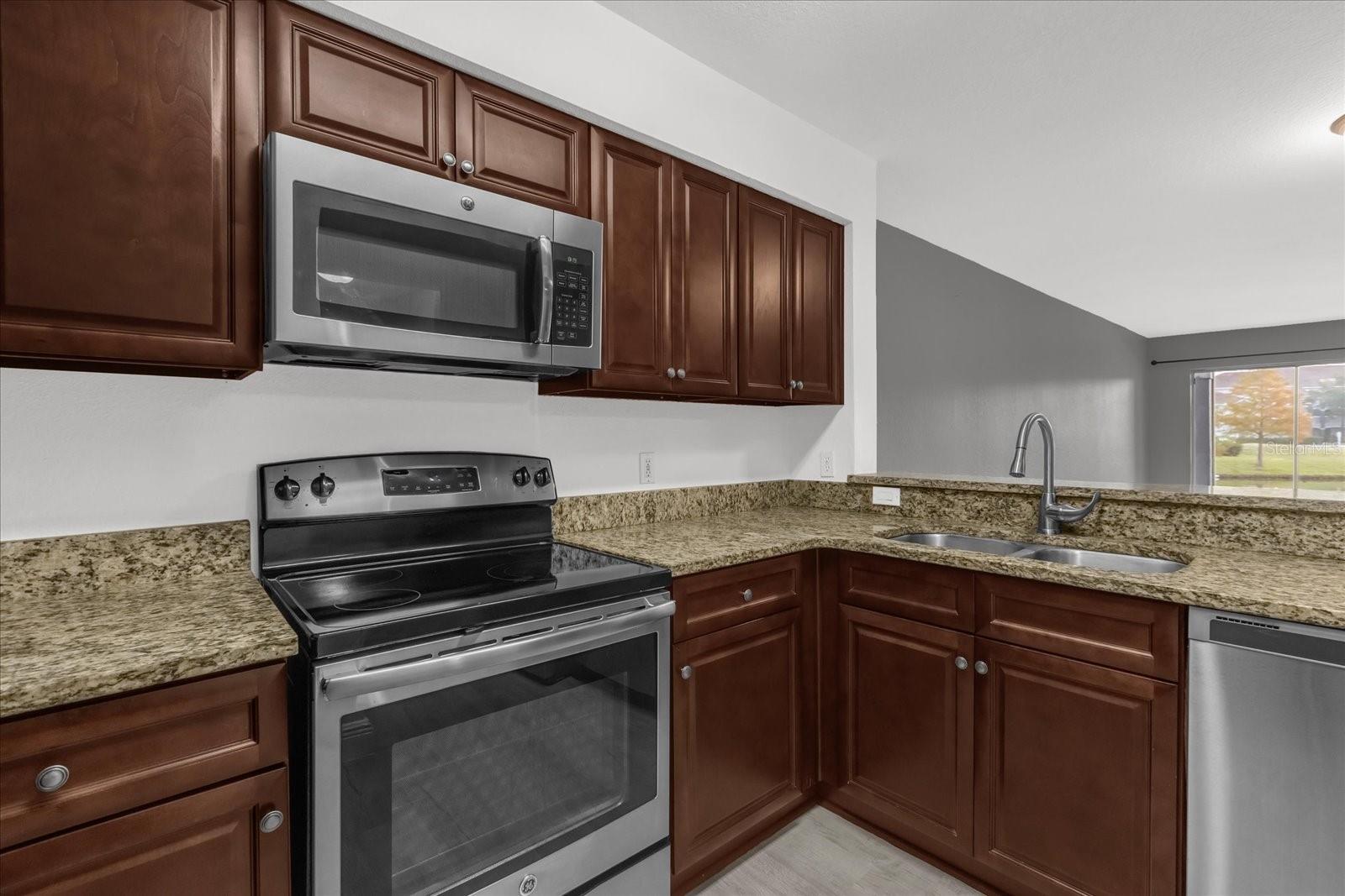 AUDUBON VLS/HUNTERS CRK CONDO - Residential