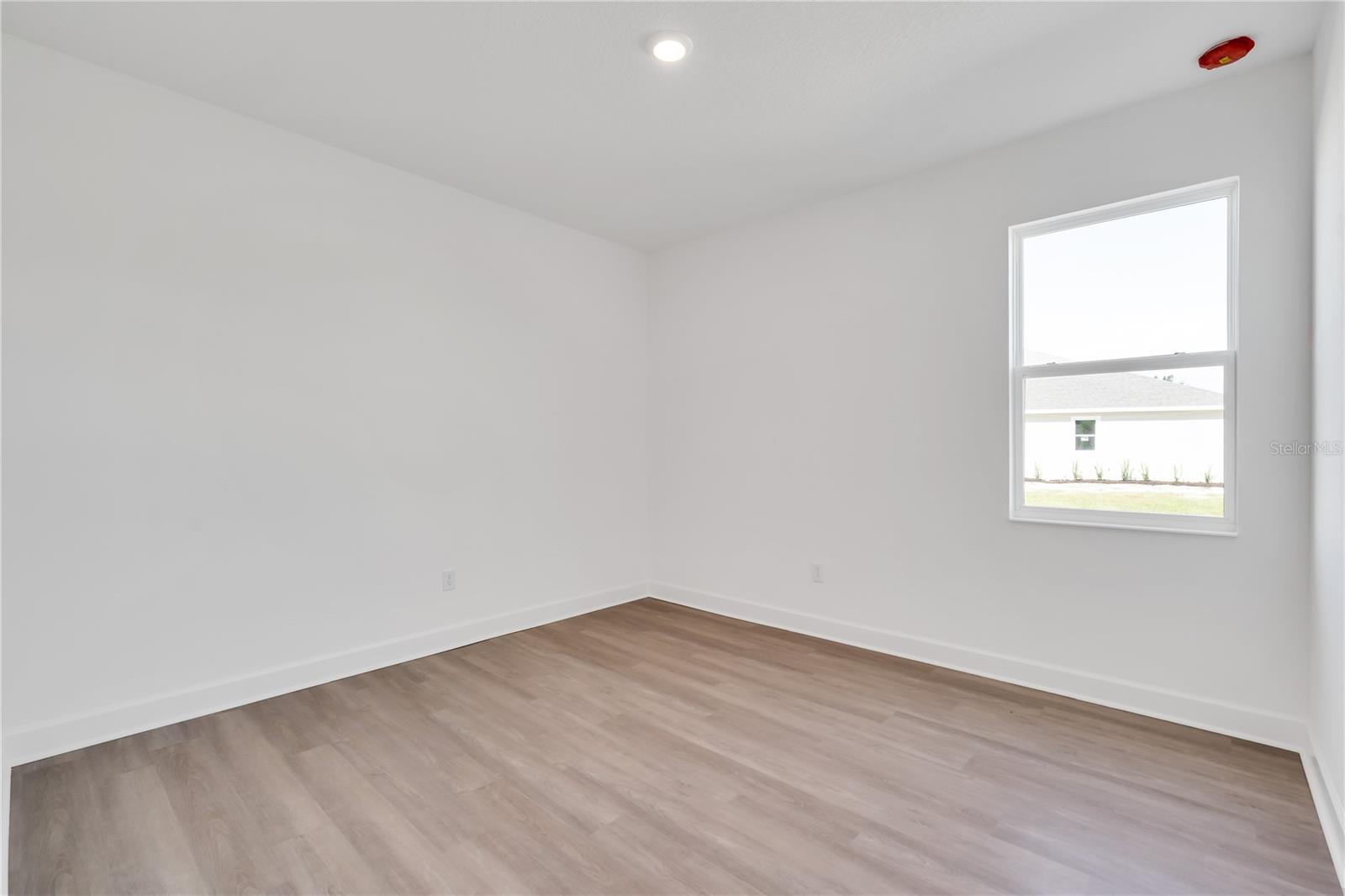 MIRABAY - Residential