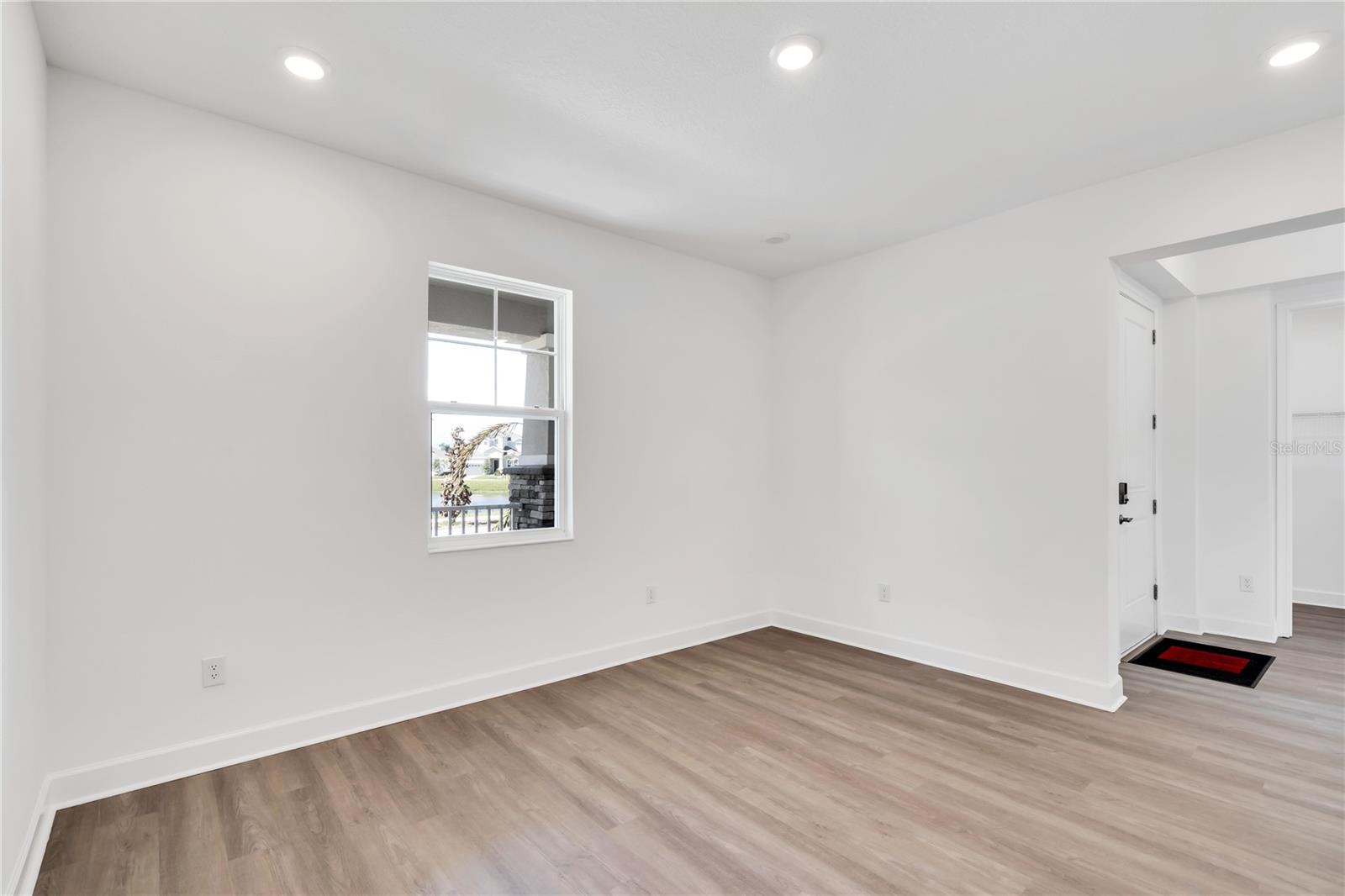 MIRABAY - Residential