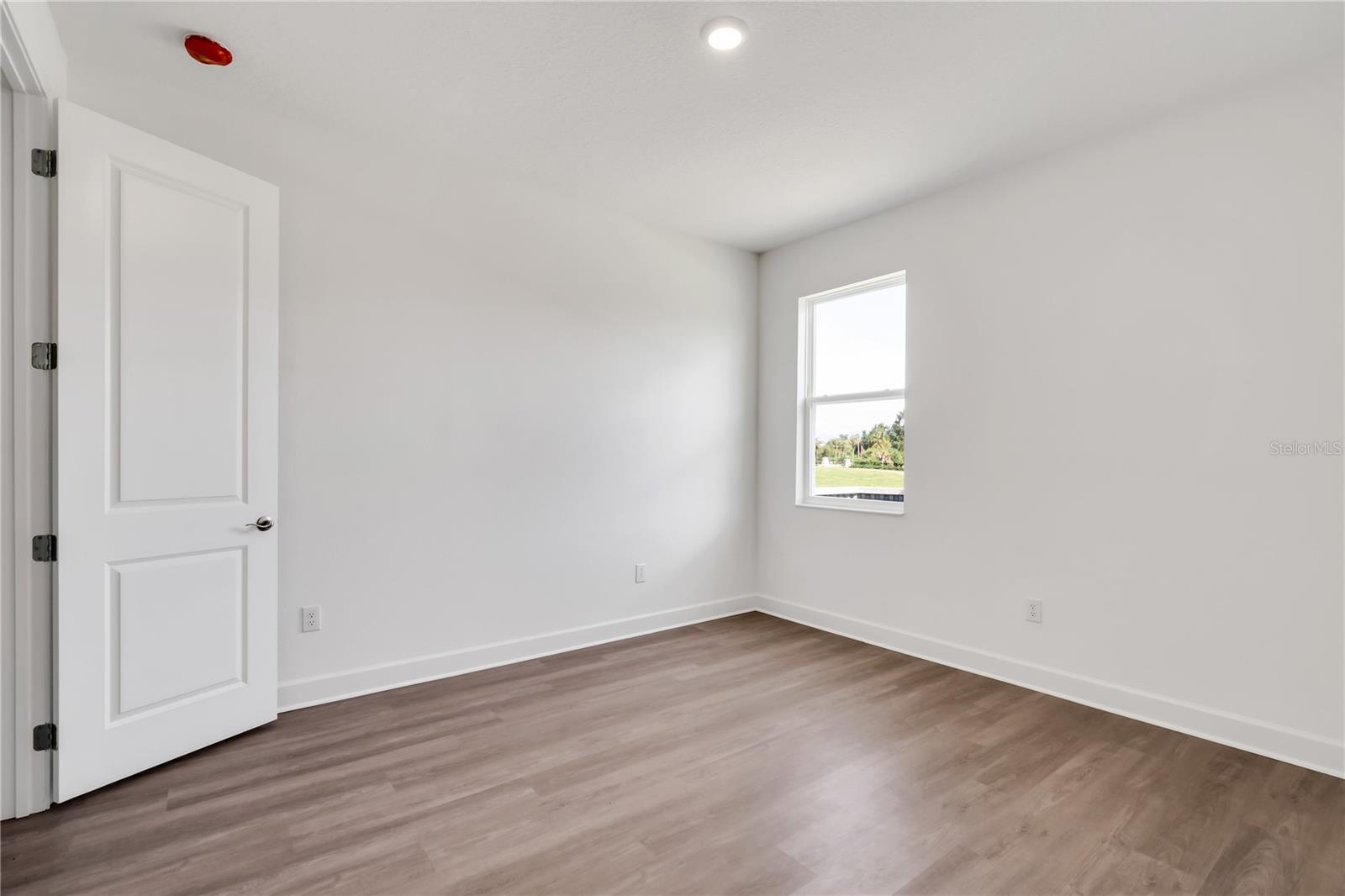 MIRABAY - Residential