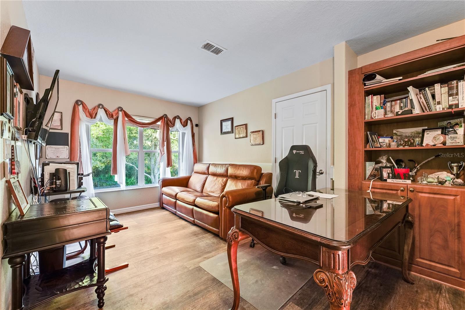 SUNCOAST LAKES PH 1 - Residential