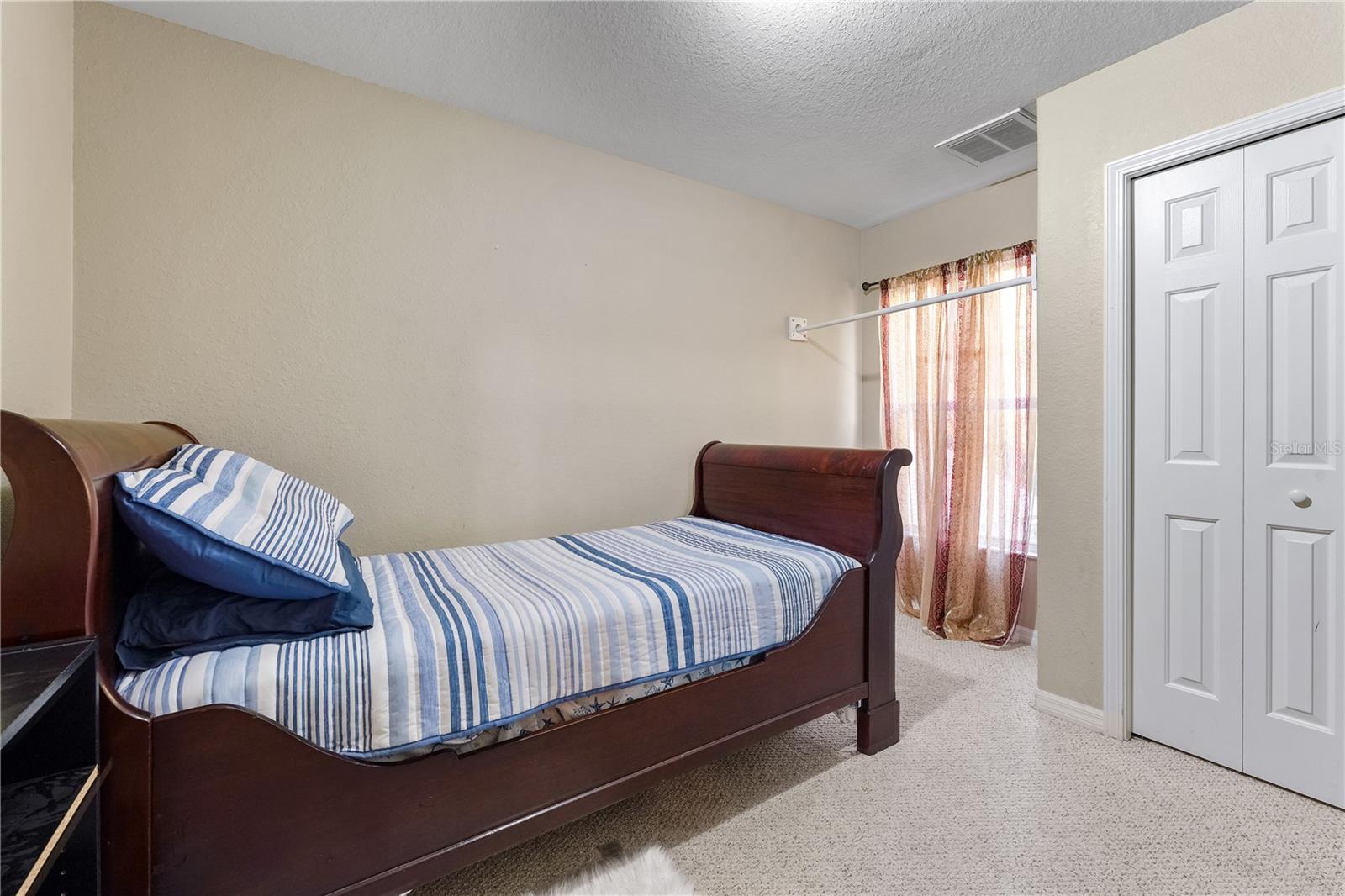 SUNCOAST LAKES PH 1 - Residential