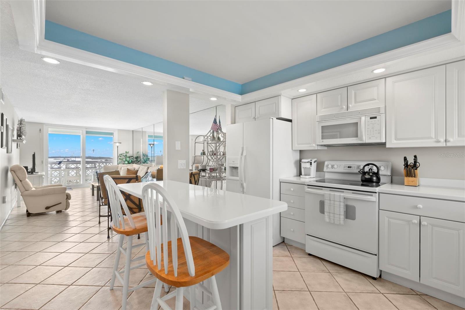 7 ELGIN PLACE 508
