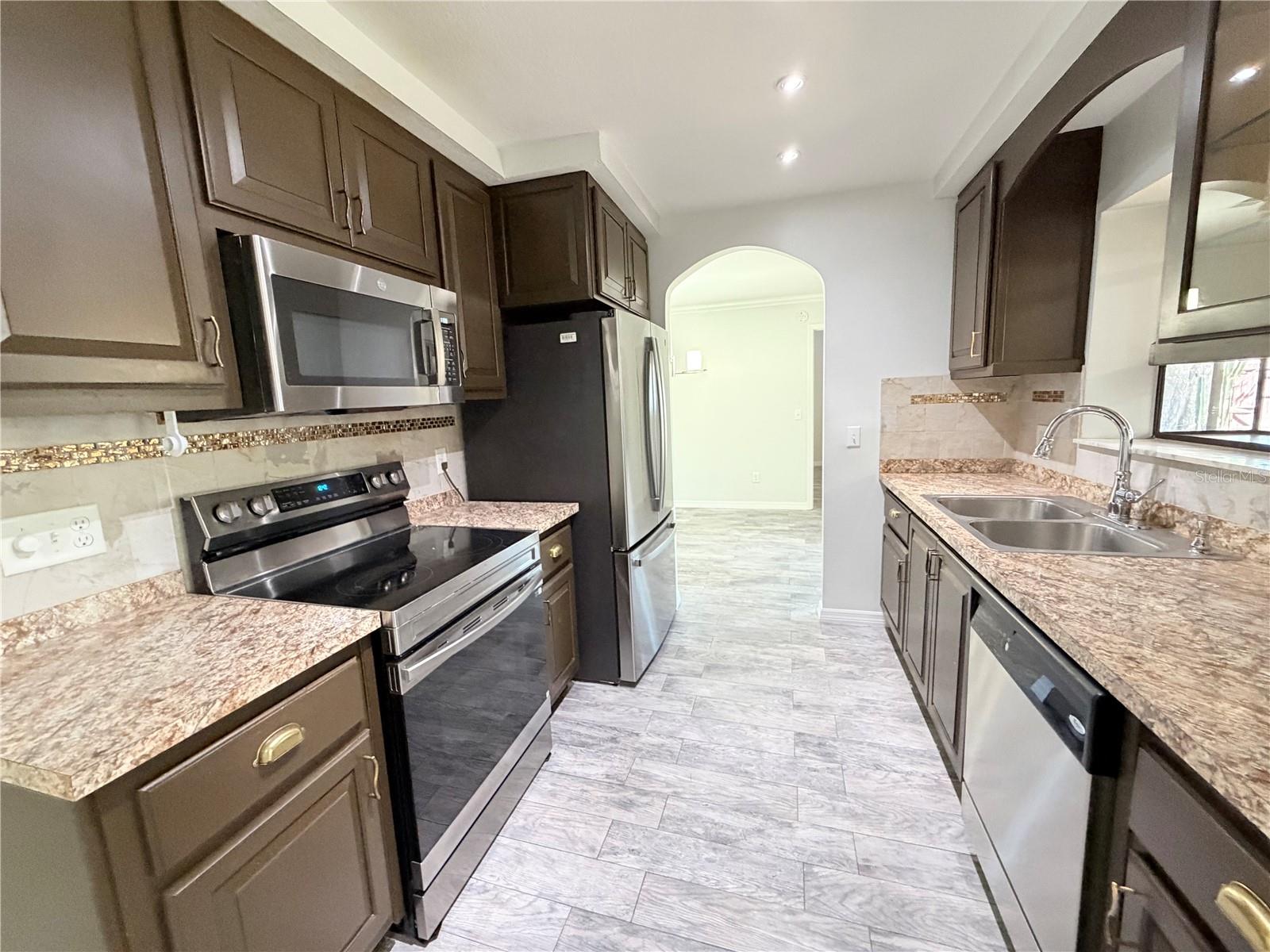 WESTMOOR PH 04B - Residential