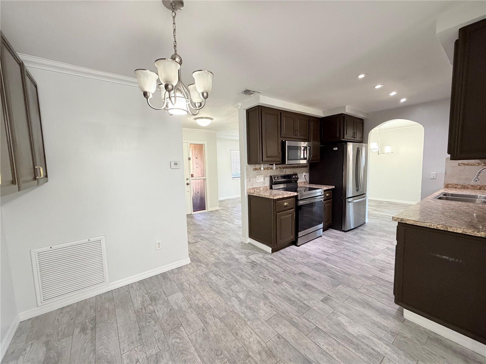 WESTMOOR PH 04B - Residential