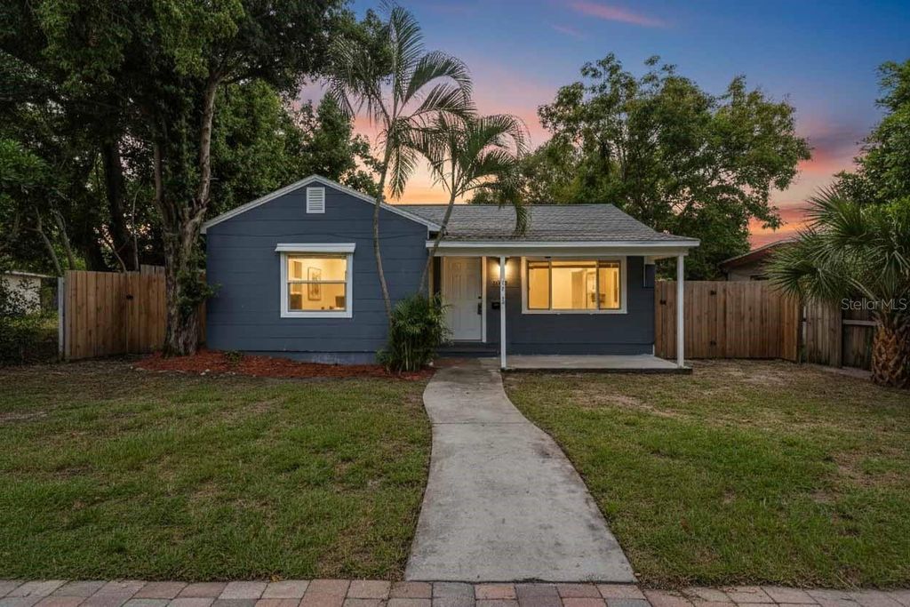 Photo of 4724 13th Avenue S, St Petersburg, FL 33711 (MLS # A4665008)