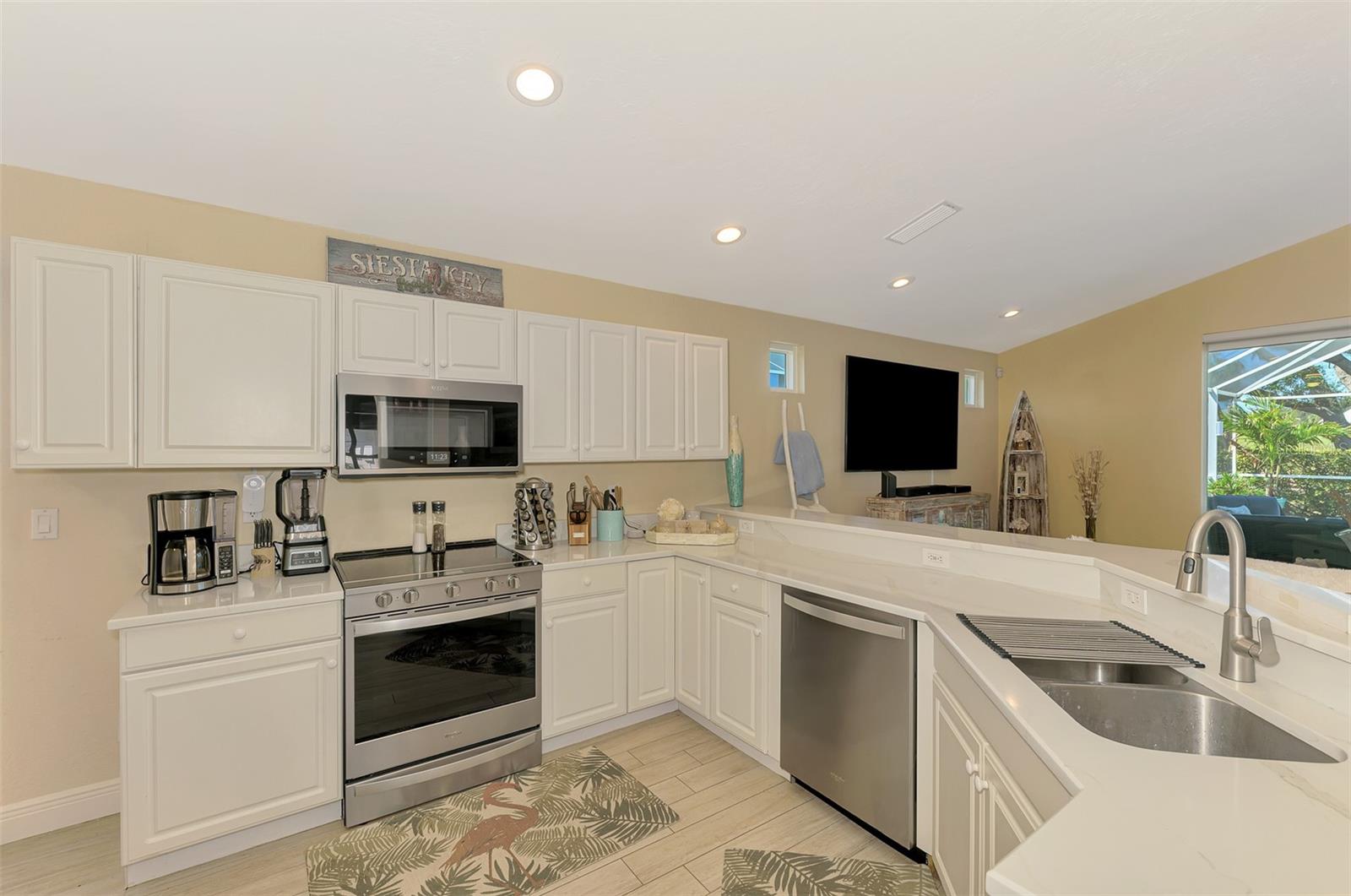 BERMUDA CLUB WEST AT PLANTATION - Residential