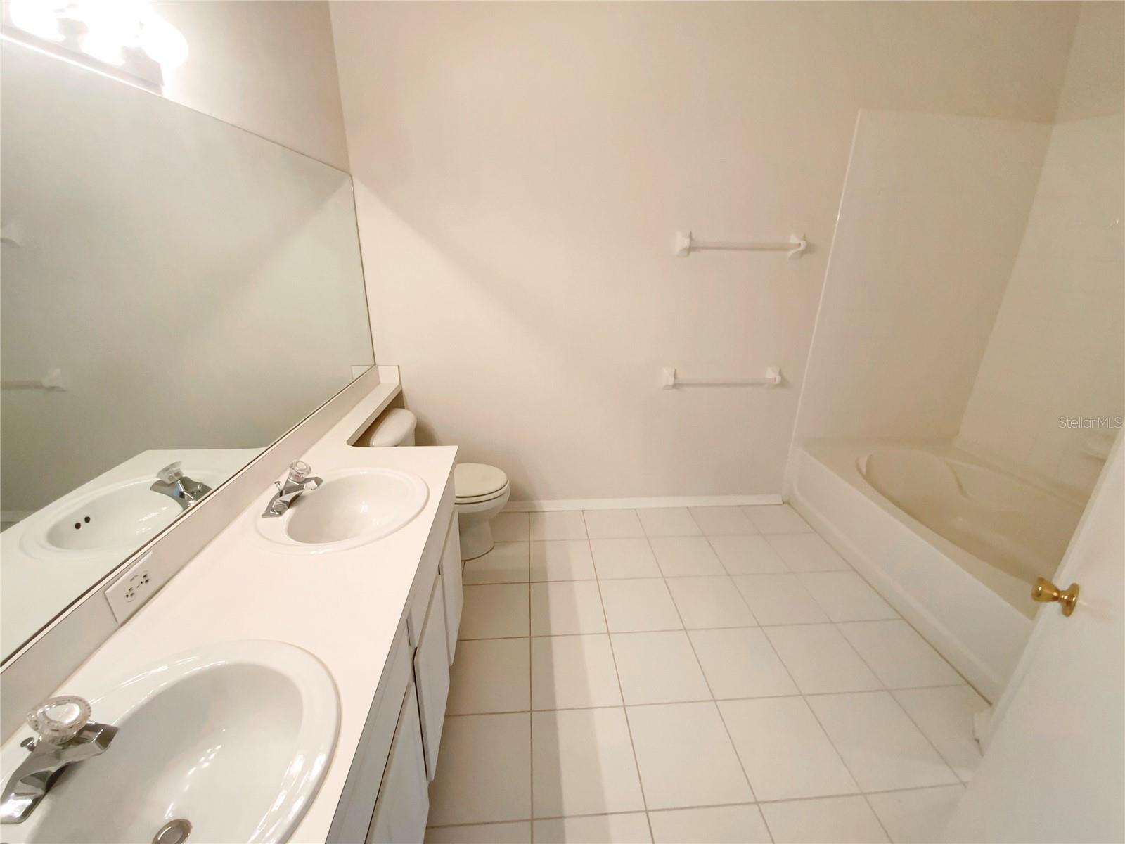 MEADOW POINTE PRCL 16 UNIT 02B - Residential