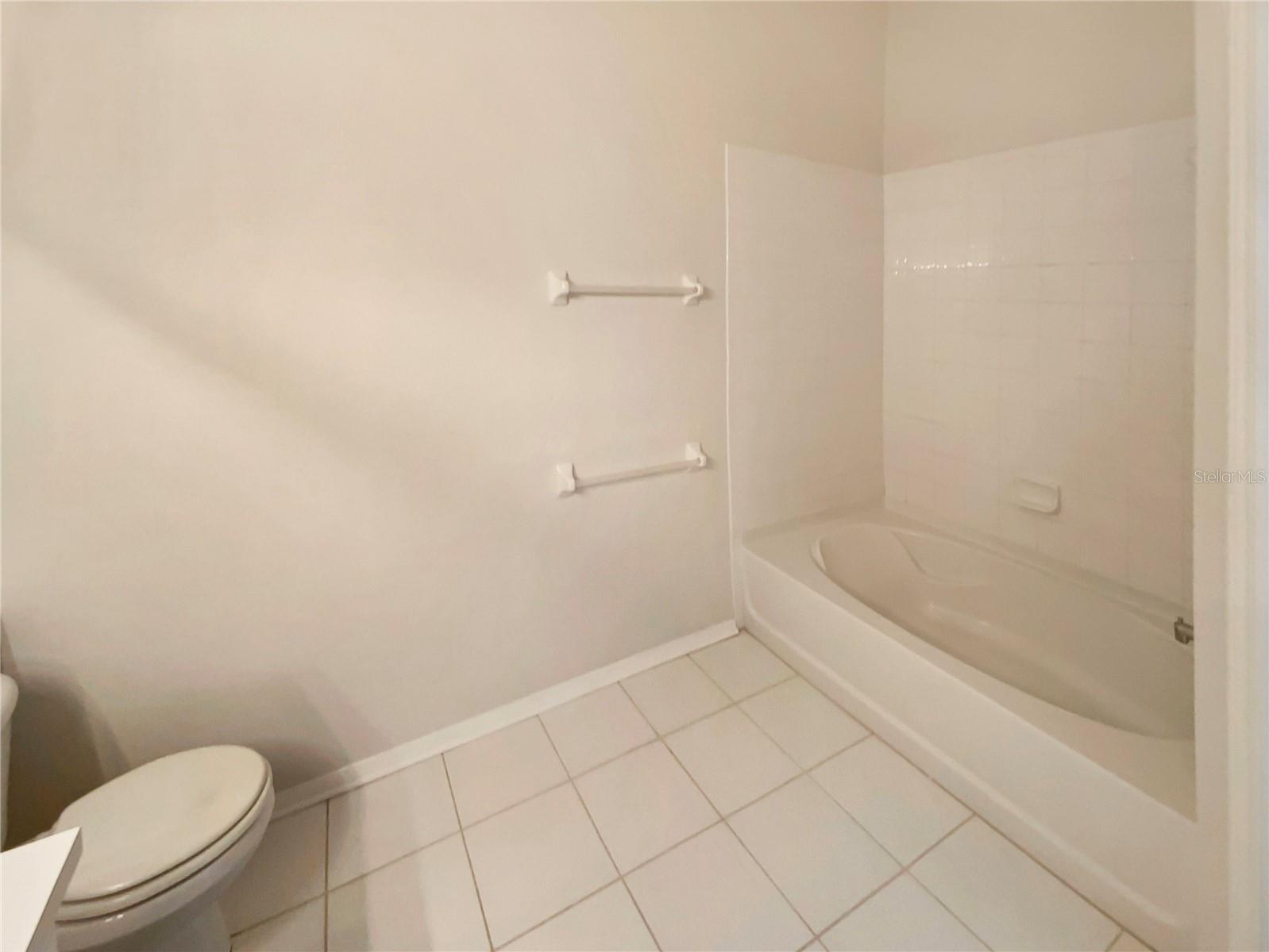 MEADOW POINTE PRCL 16 UNIT 02B - Residential