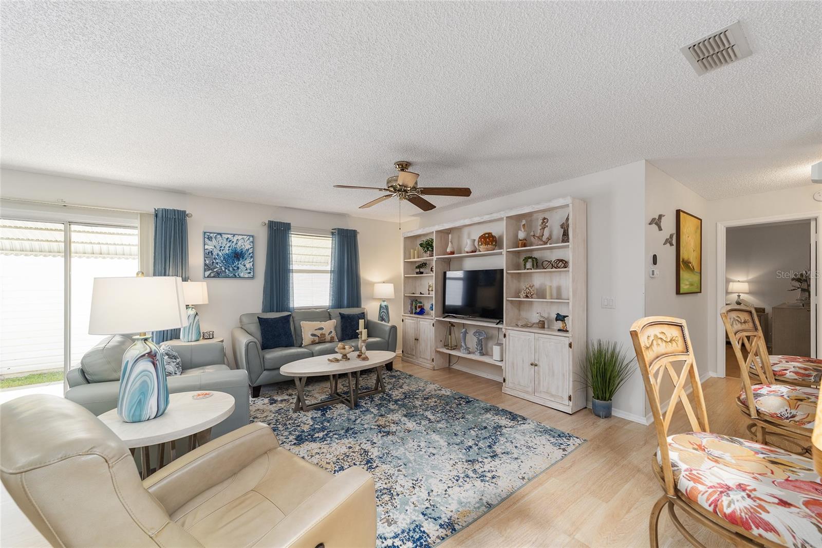 SUMTER VILLA DE LA VISTA WEST - Residential