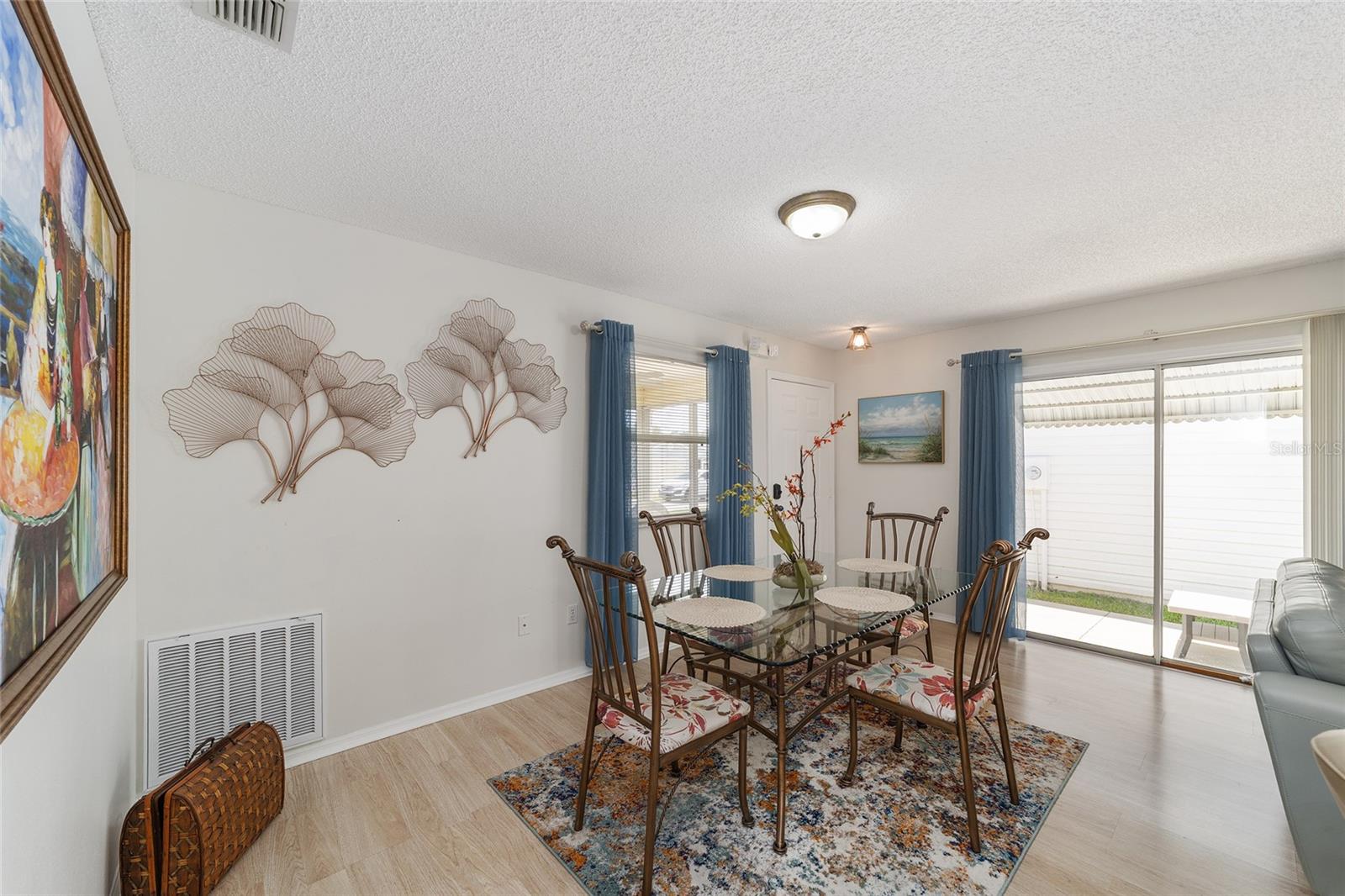 SUMTER VILLA DE LA VISTA WEST - Residential