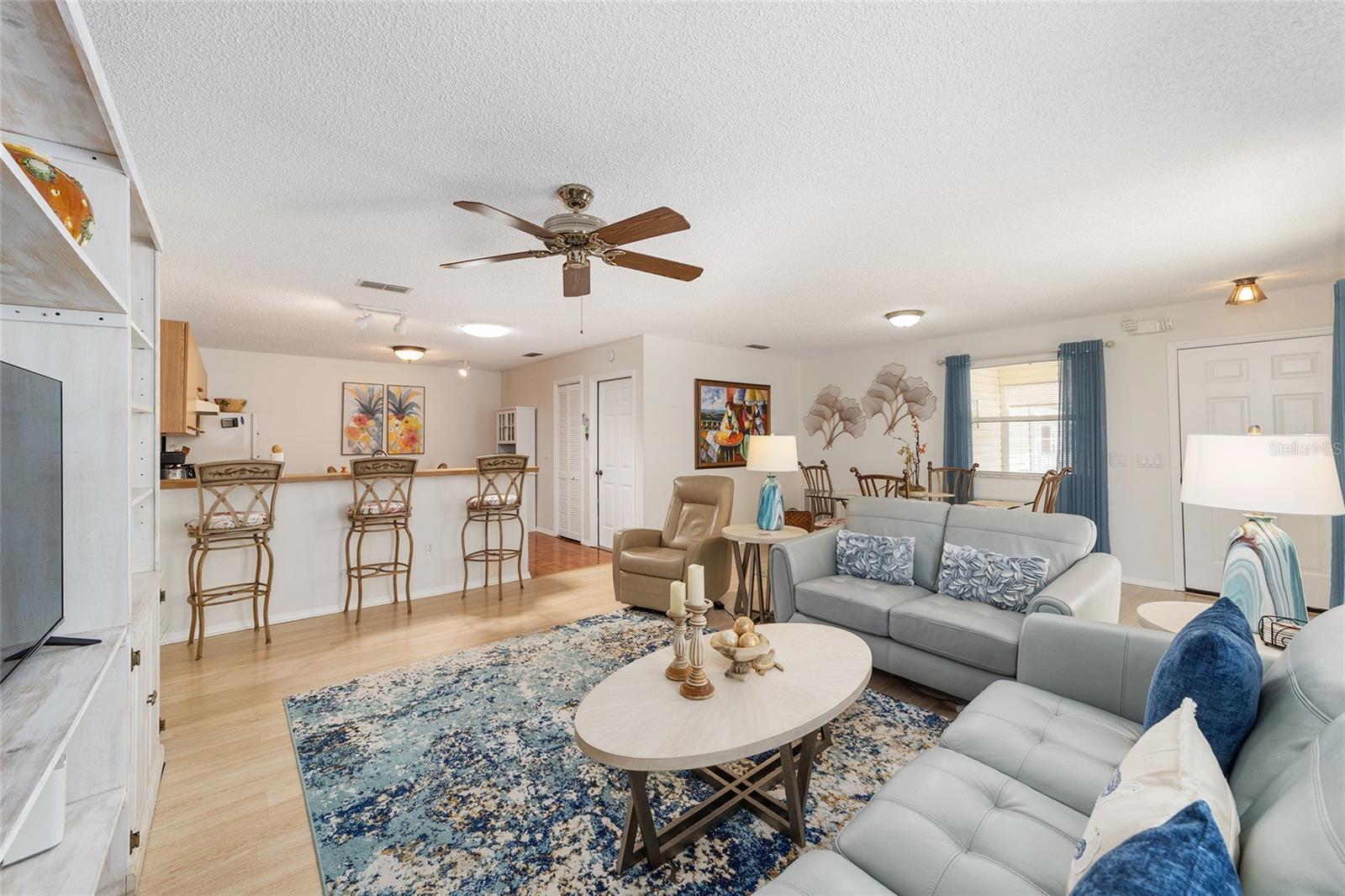 SUMTER VILLA DE LA VISTA WEST - Residential