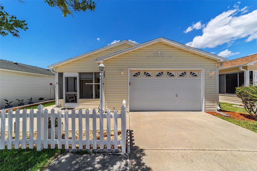 Pristine Colony Patio Villa! BOND PAID, HVAC & Water Heater 2023, Roof 2016, Updated flooring! Great Location! This two-bedroom, two-bath  home is is less than ten minutes to Spanish Springs and Sumter Landing. Enjoy the best of dining and entertainment at either square! Accessibility to all kinds of shopping, restaurants and medical care are a few more bonuses this property offers. Golf your hearts out with Hacienda Hills (27 holes) or Tierra Del Sol (18 holes) plus De La Vista Executive Course (9 holes) just 10 minutes away. Recreation Centers form the community around The Villages. You will have access to a nearby family and adult pools, craft & card rooms, pickle ball, tennis, bouche, cornhole toss, croquet/lawn bowling and even a air gun range close by. 
This Home is TURNKEY! The large bedrooms are roomy enough for king-sized beds. Primary bedroom has a large walk-in closet  The primary bath features a shower surround with a bench.  The guest bath includes a shower over tub and ceramic tile.  The eat-in kitchen with parquet floors features a small table plus a large breakfast bar. Spacious dining room has a glass top table.  The living room has comfortable leather furniture with access to the patio. The furnished screened porch creates a relaxing way to end the day! Quality LVP floors flow through the main part of the home.  Three solar tubes offer generous light in the two bathrooms and kitchen area. Everything you could need is here! Just bring your toothbrush!  Great Investment opportunity as well!