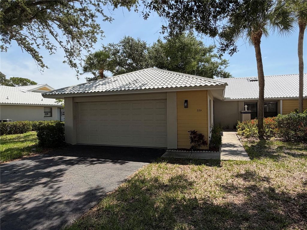 Photo of 339 Pembroke Lane S #228, Venice, FL 34293 (MLS # A4698727)