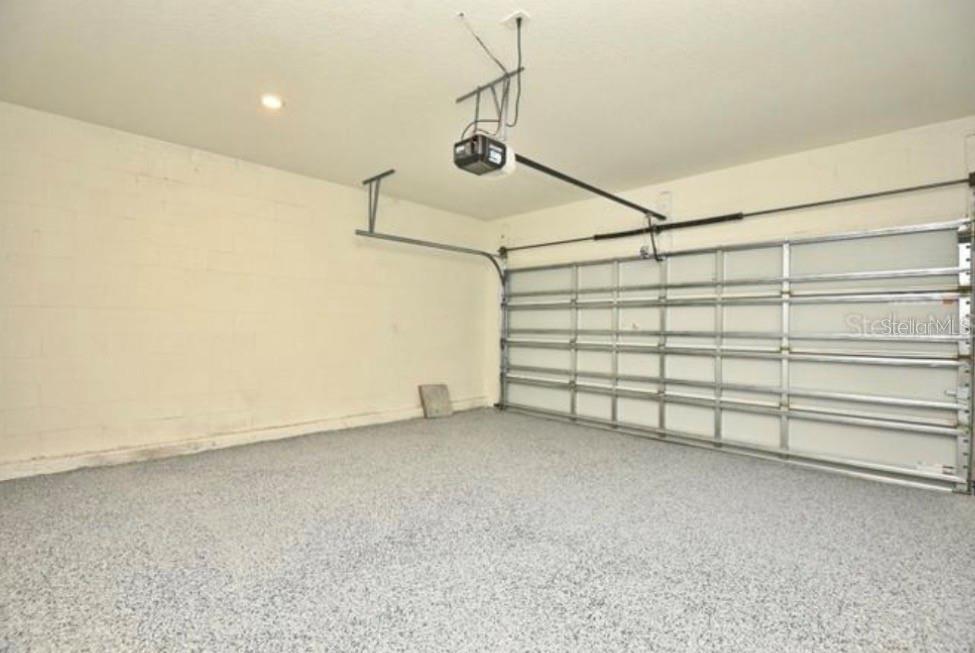 FOX NORTH - Residential Lease