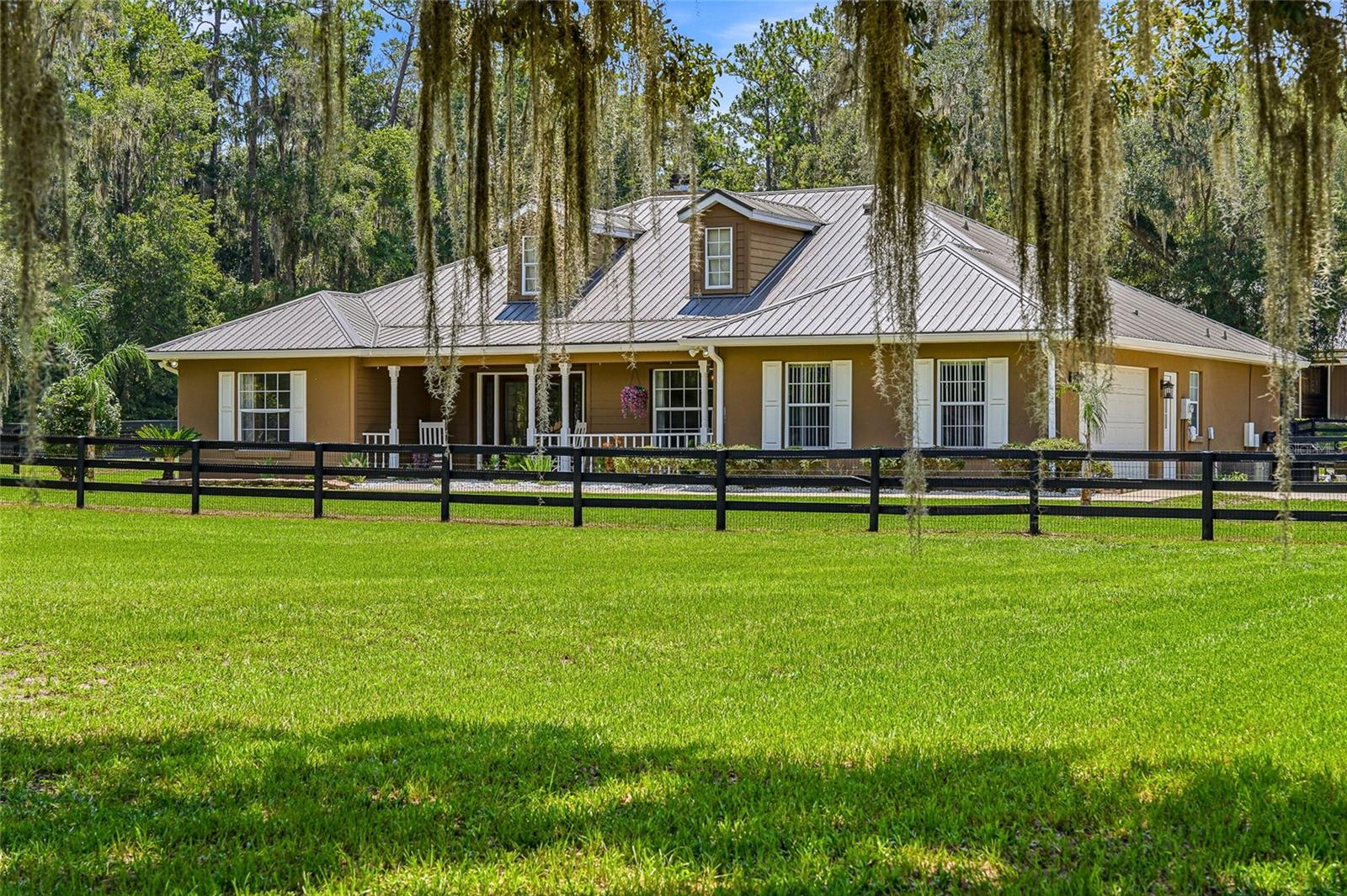 4 MIDDLEGROUND ROAD