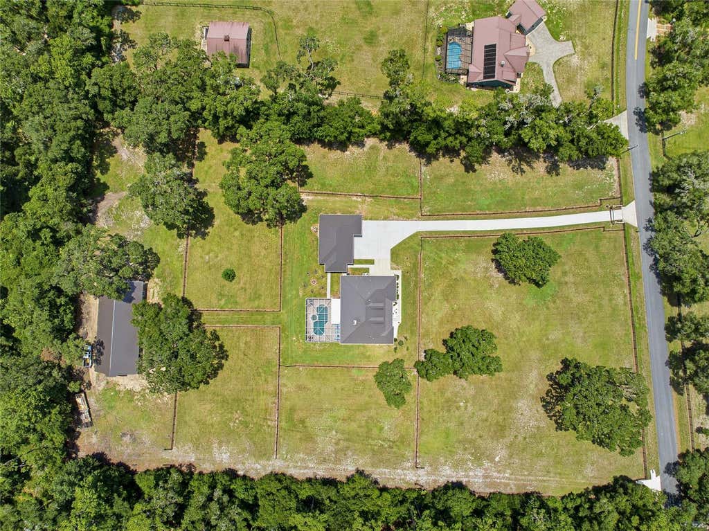 Photo of 4 Middleground Road, Ocala, FL 34482 (MLS # TB8530911)