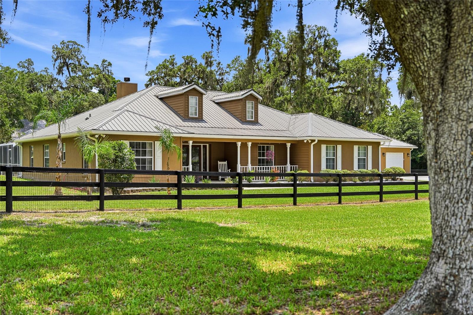 4 MIDDLEGROUND ROAD