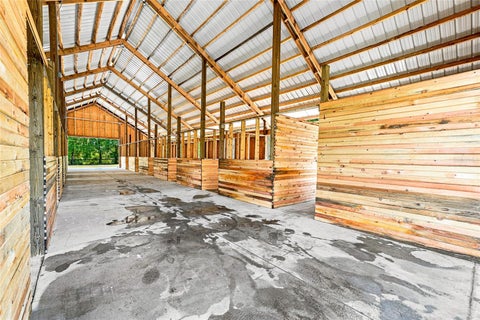 Tiny photo for 4 Middleground Road, Ocala, FL 34482 (MLS # TB8530911)