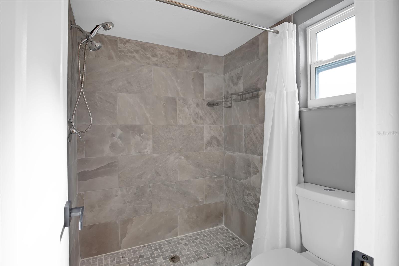 DRIFTWOOD VILLAGE FIRST ADD - Residential