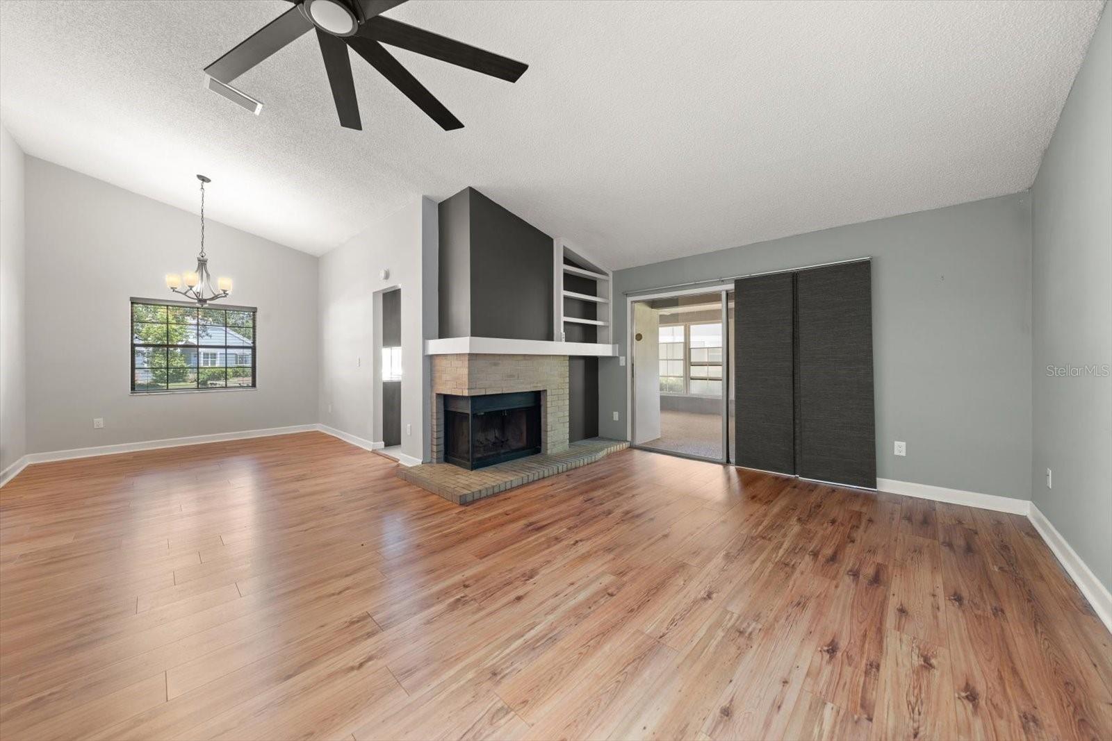 BAY TOWNE WEST - Residential