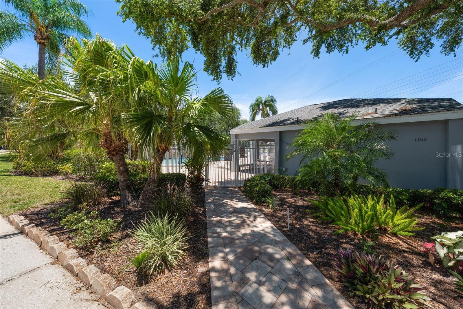 BAY TOWNE WEST - Residential