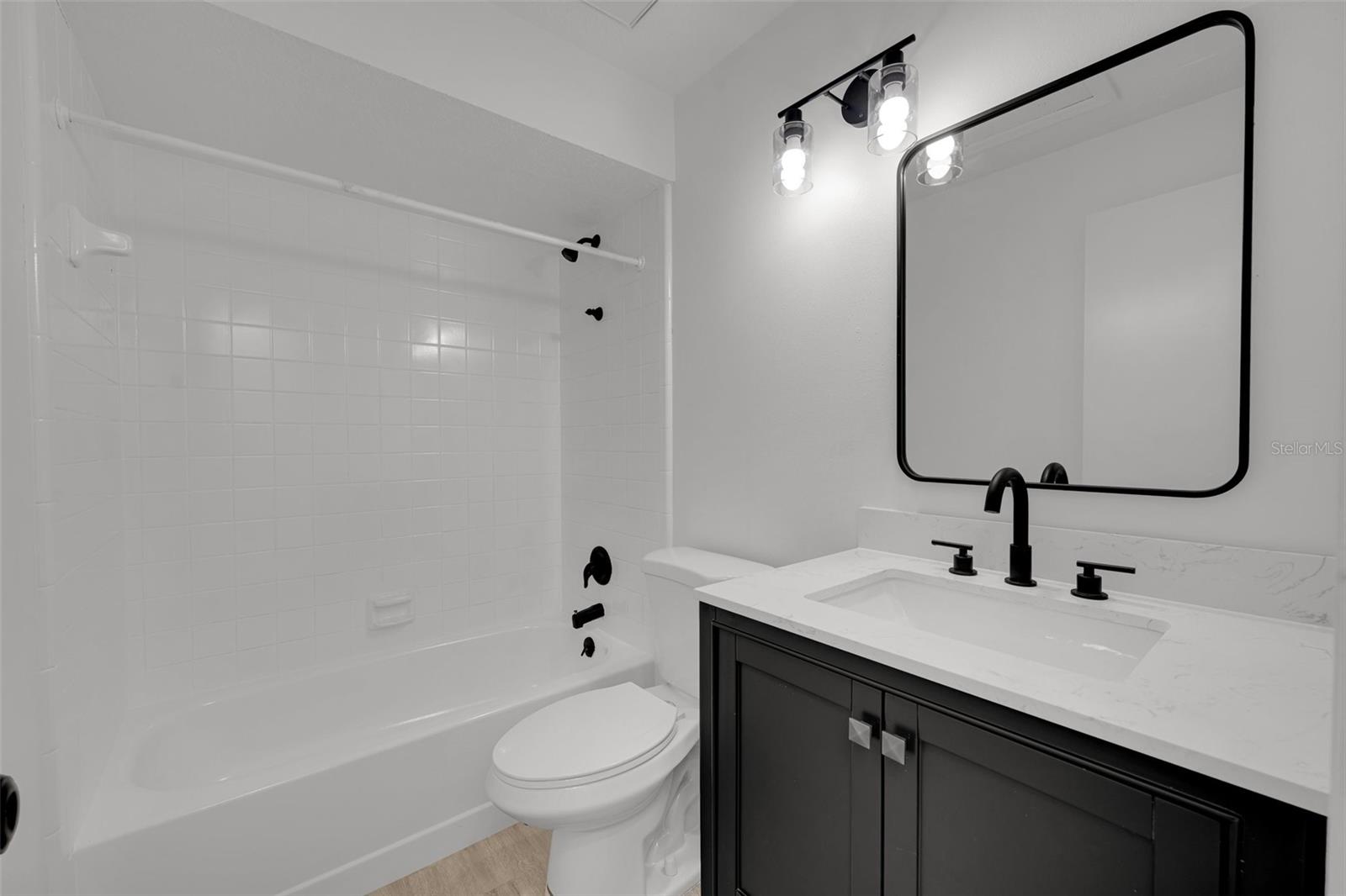 COUNTRY LANE - Residential