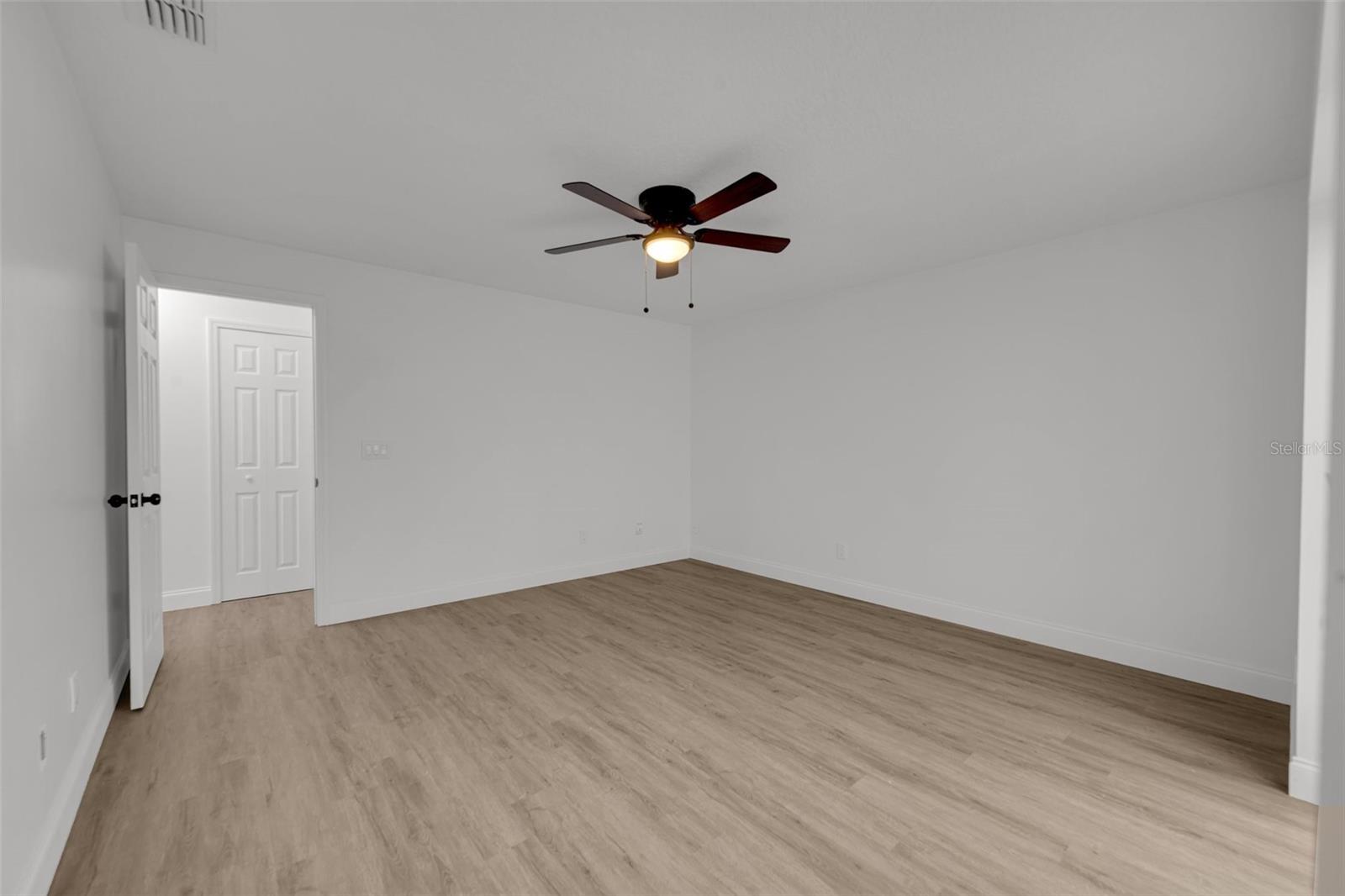 COUNTRY LANE - Residential