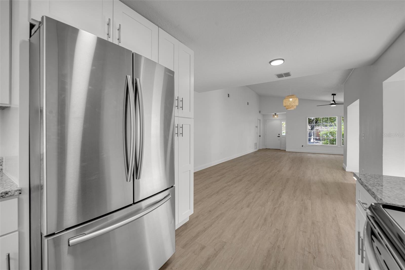 COUNTRY LANE - Residential